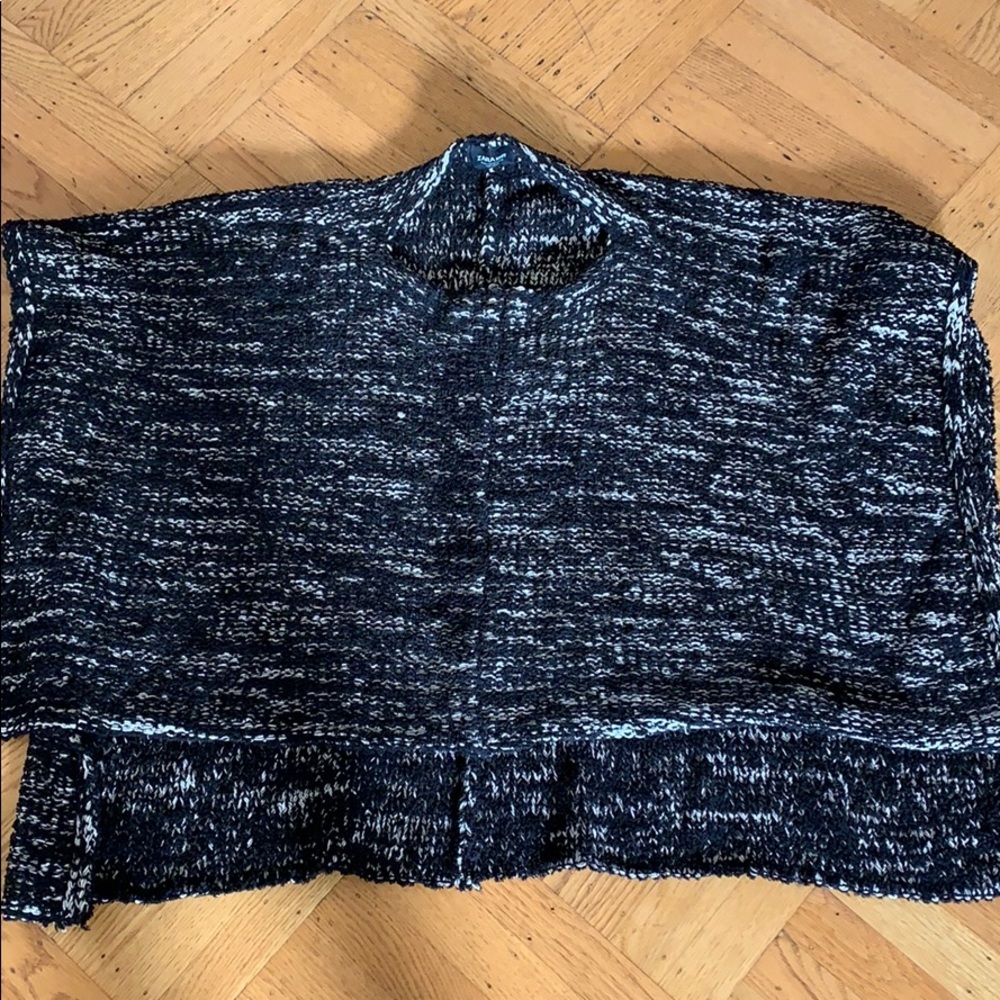 Zara poncho